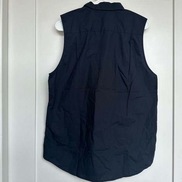 Everlane | The Poplin Sleeveless Button-Up Shirt - Picture 6 of 9